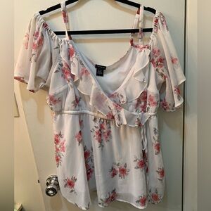 Torrid cold shoulder top- size 1